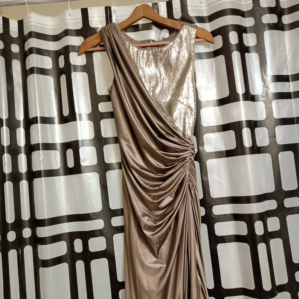 **Elevate Your Elegance with the Gold Tadashi Shoji Evening Gown** ✨